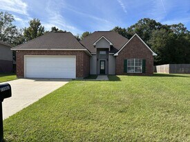 23983 Terrace Ave in Denham Springs, LA - Building Photo