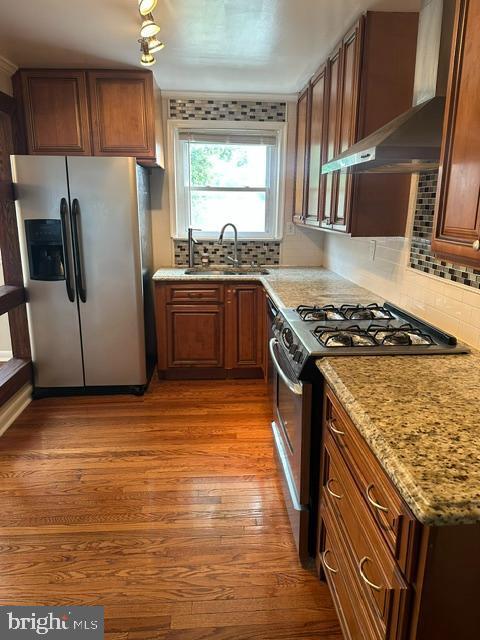 property at 1017 Lenton Ave