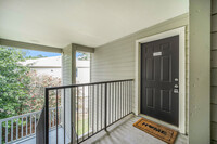 700 Daniel Ellis Dr in Charleston, SC - Building Photo - Building Photo