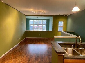 3306 Hilton Rd in Ferndale, MI - Building Photo - Building Photo