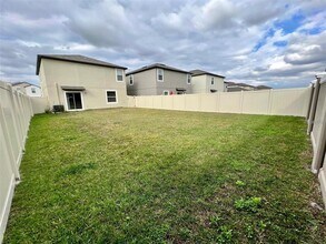 31730 Barrel Wave Way in Zephyrhills, FL - Building Photo - Building Photo