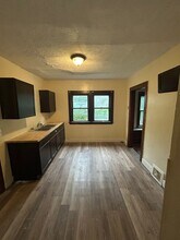 13513 Benwood Ave-Unit -13513 Benwood Ave #1 in Cleveland, OH - Building Photo - Building Photo