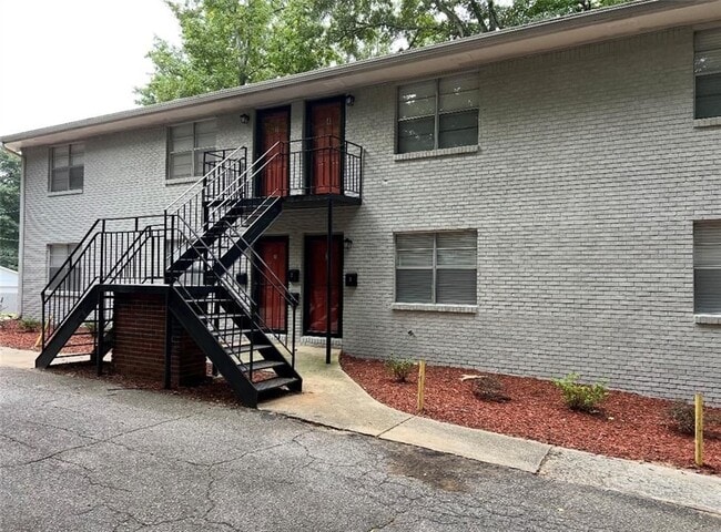 property at 2637 Lester St