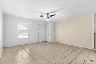 2706 Lucille Dr in Killeen, TX - Foto de edificio - Building Photo