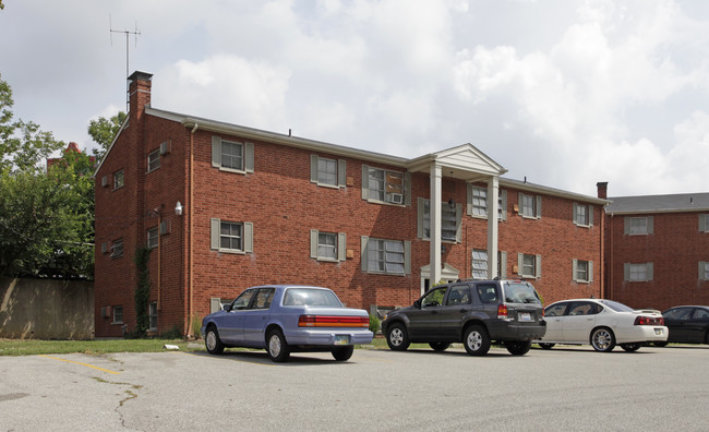 Jadaro Court Apartments in Cincinnati, OH - Building Photo - Building Photo