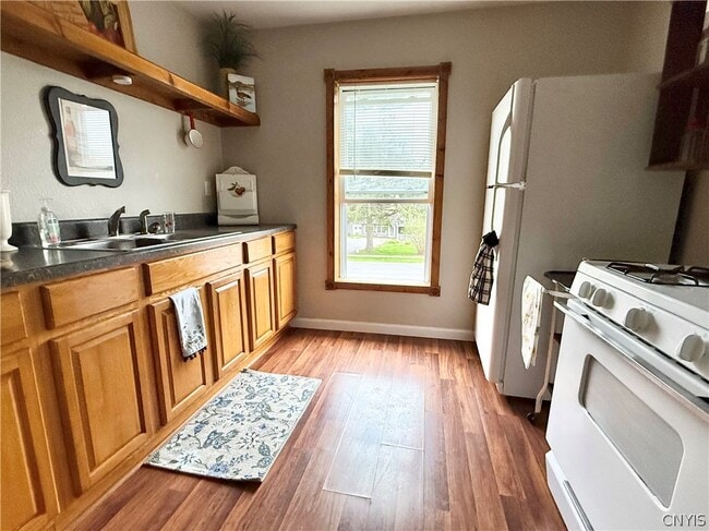 504 Brown St in Dexter, NY - Building Photo - Building Photo