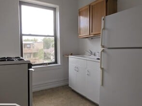 2524 N Kedzie Blvd in Chicago, IL - Building Photo - Building Photo
