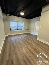 725 St Johns Ave in Highland Park, IL - Foto de edificio - Building Photo