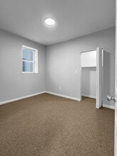186 Rodman St, Unit 1 in Fall River, MA - Foto de edificio - Building Photo