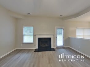 821 Monroe Ct in Braselton, GA - Building Photo - Building Photo