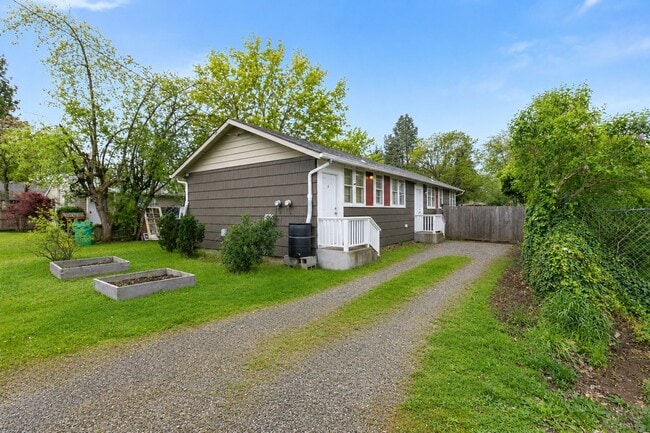 property at 7959 SE 64th Ave