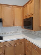 605 Corte Sol in Camarillo, CA - Building Photo - Building Photo