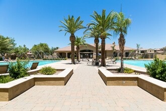 1367 S Country Club Dr in Mesa, AZ - Building Photo - Building Photo