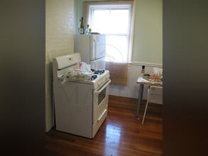 77 College Ave-Unit -1 in Somerville, MA - Building Photo - Building Photo