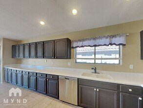 672 W Barrus St in Casa Grande, AZ - Building Photo - Building Photo