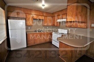 806 Pecan Cir in Killeen, TX - Building Photo - Building Photo