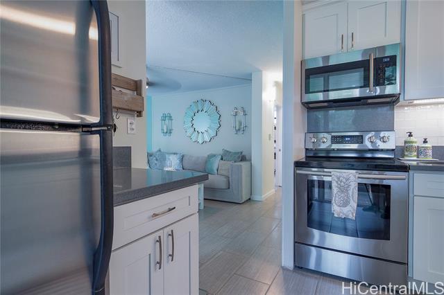 3103 Pualei Cir in Honolulu, HI - Building Photo