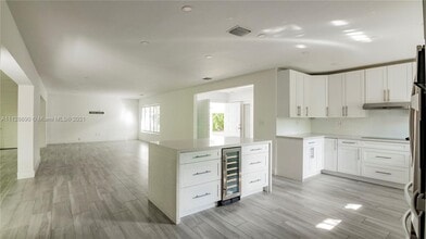 10 Prospect Dr in Coral Gables, FL - Building Photo - Building Photo