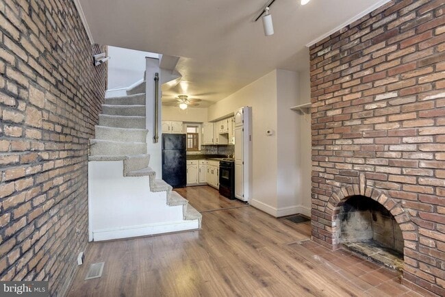 property at 419 Scott St