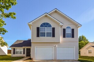 2287 Rambling Way in Lithonia, GA - Building Photo