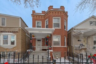 3530 W Evergreen Ave in Chicago, IL - Building Photo