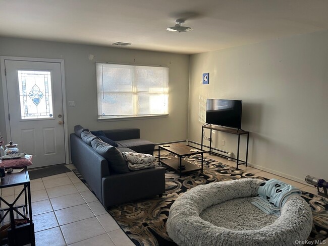 23 Dalex Ct in Glen Cove, NY - Building Photo - Building Photo