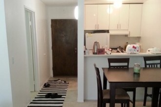 3602 W Estates Ln in Rolling Hills Estates, CA - Foto de edificio - Building Photo