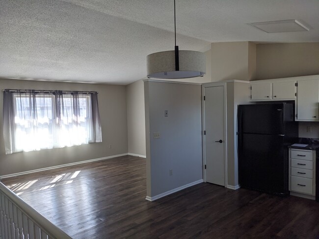 2105 49 1/2 Ln NW in Rochester, MN - Building Photo - Building Photo