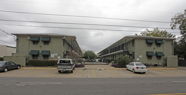 Heatherway North Apartments in Arlington, TX - Building Photo - Building Photo