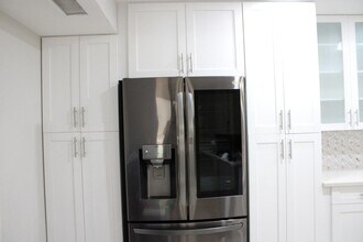 1006 Green Pine Blvd in West Palm Beach, FL - Building Photo - Building Photo