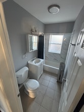 7657 S Coles Ave in Chicago, IL - Building Photo - Building Photo