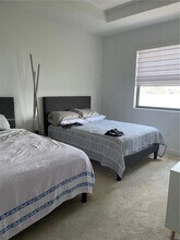 20548 NE 5th Pl in Miami, FL - Building Photo - Building Photo