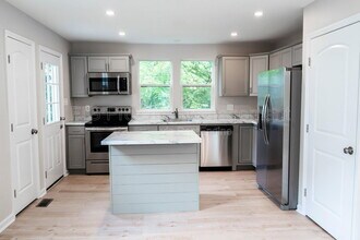 614 Hillview Rd in Knoxville, TN - Building Photo - Building Photo