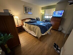 15 North Beacon St, Unit 212 in Boston, MA - Building Photo - Building Photo