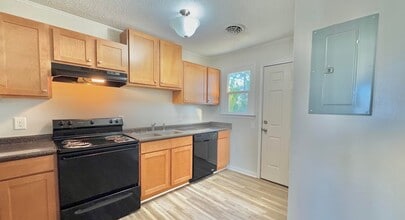 312 Starling St in Jacksonville, NC - Building Photo - Building Photo