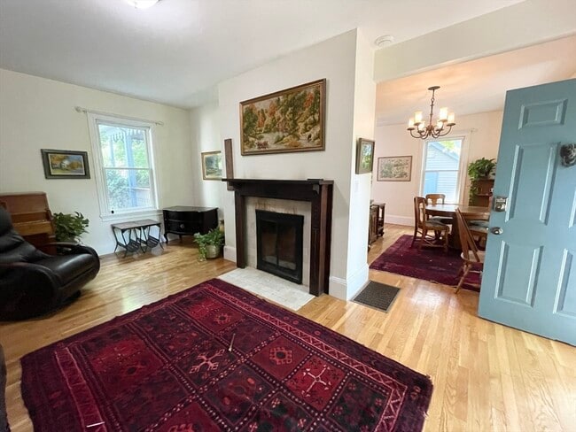 217 Freeman St in Brookline, MA - Building Photo - Building Photo