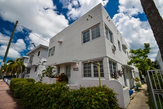 1935 Park Ave in Miami Beach, FL - Building Photo - Building Photo