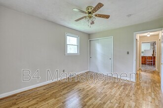 620 Greenhill Rd in Spartanburg, SC - Foto de edificio - Building Photo