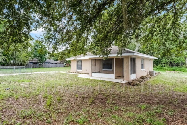 property at 1708 Center St