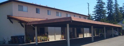 4337-4352 Elvira Pl in Castro Valley, CA - Foto de edificio - Building Photo