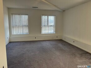 10 Collins St in Hamden, CT - Building Photo - Building Photo