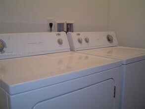 1153 SW 13th St in Miami, FL - Building Photo - Building Photo