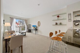 445 Island Ave, Unit 713 in San Diego, CA - Building Photo - Building Photo