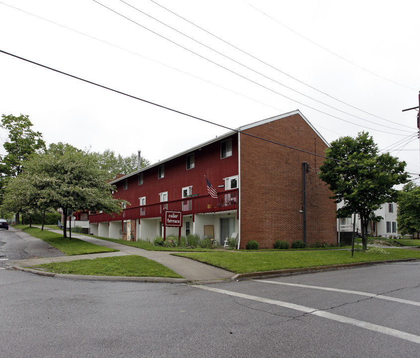 Ravenna Village in Ravenna, OH - Building Photo