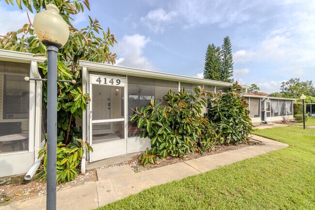 4149 E Michigan St in Orlando, FL - Building Photo - Building Photo