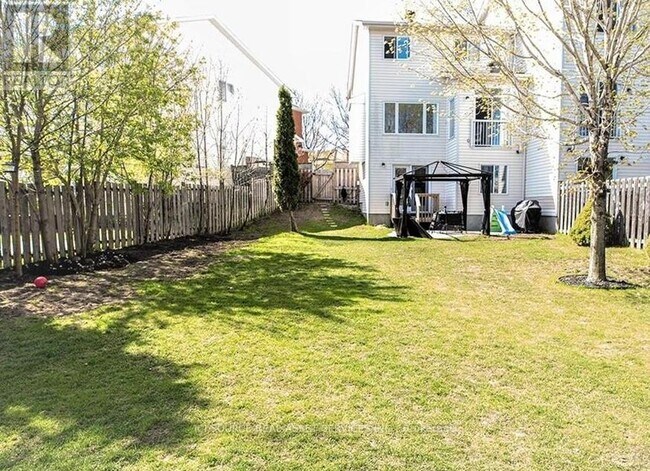 property at 33 Tobermory Crescent