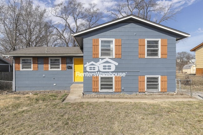 property at 4714 E 40th Terrace