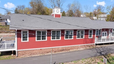 240 Meadow Rd in Rocky Hill, CT - Building Photo - Building Photo