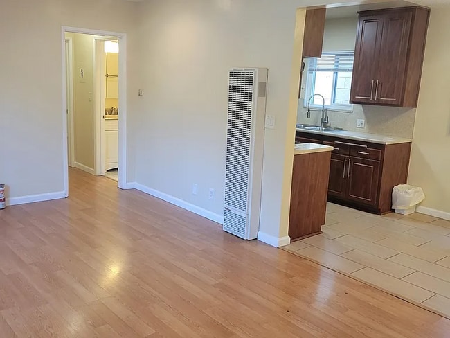 345 Gertrude St, Unit APT 1 in Los Angeles, CA - Foto de edificio - Building Photo