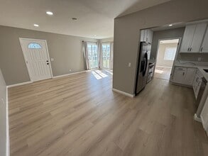 5075 Tyler St in Riverside, CA - Building Photo - Building Photo
